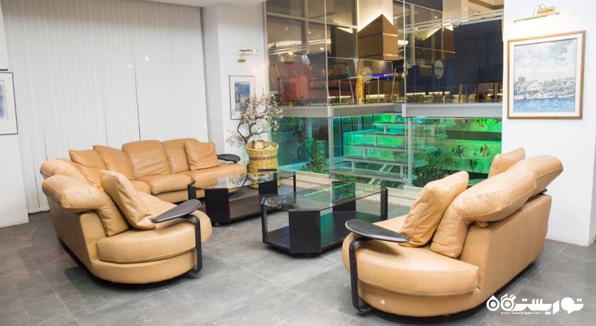 نشیمن لابی هتل مارینا اند سوئیتز